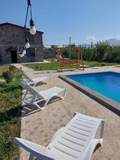 Nika Hangstigoti - 6