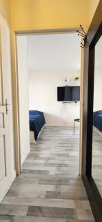 Studio & Expansive Terrace: Urban Oasis in Paris! - Courbevoie - 4