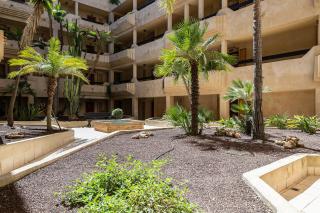 APARTAMENTO DOS DORMITORIOS BAJO, VISTAS PISCINA - Isla Canela - 8