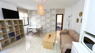 Apartamento Climatizado en el centro - Jaén - 0