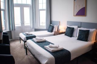 Shanklin Beach Hotel - 3