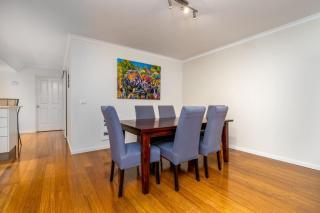 Spacious 2BR APT Panoramic Views Central Location - Hosted by CanStay - 0