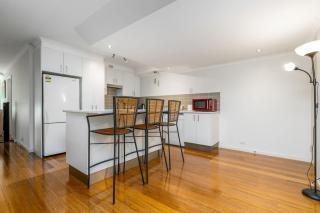 Spacious 2BR APT Panoramic Views Central Location - Hosted by CanStay - 6
