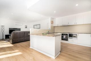 2B Spacious Apartment in the Heart of Tuggeranong - Hosted by CanStay - 6