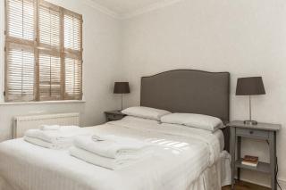 Stunning 3BR Home With Terrace in Knightsbridge - Londra - 4