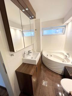 Arena 23 Jacuzzi - Belgrado - 1
