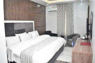 CHINBELL LUXURY HOTEL AND SUITES - Lagos - 0
