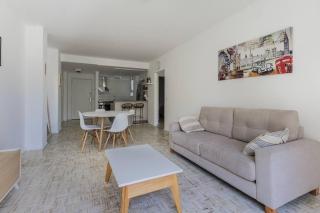Sunny 2 Bedroom Recoleta Apt - 0
