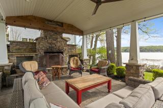 Luxury Conesus Lakefront Dock Modern Amenities - 9