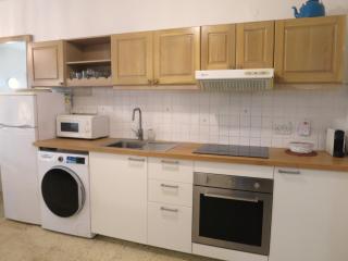 Welcome Families & Groups Close to beach 3 bedroom Apt - 1