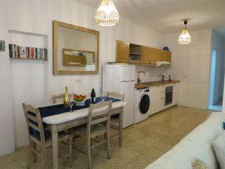 Welcome Families & Groups Close to beach 3 bedroom Apt - 3