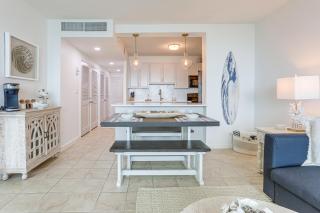 Pool and Beach Access Oceanfront Galveston Condo - Galveston - 1