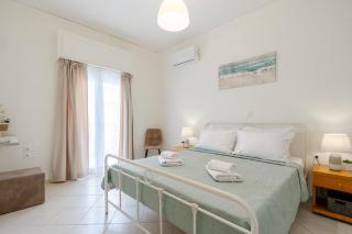 Spacious city center apartment by Renthub - Heraklio - 9