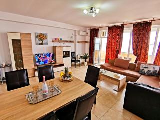 Anabella Summerland Apartment - Mamaia - 4