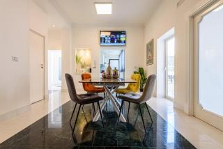Amazing and central penthouse with terraces in the heart of Napoli - Napels - 8