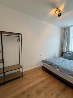 schönes Design, 3 Queensize-Betten, Walk In Dusche, Küche komplett mit Nespresso, Kinder Zusatzpaket möglich Kleinkinderbett, Kindergeschirr, Hochstuhl - 6