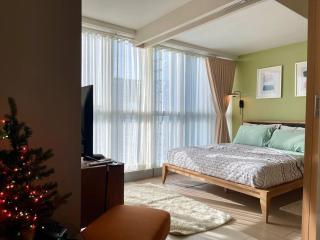 Private Condo Unit in Uptown Parksuites I & II - Manila - 9