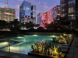 Private Condo Unit in Uptown Parksuites I & II - Manila - 0