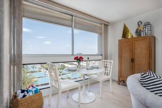 Palm Bay Club 8th Floor On Complex Private Beach - 5