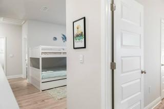 Walk to the Beach, Brand New Luxe Beach House - Saint Joe Beach - 9