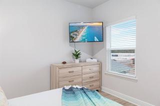 Walk to the Beach, Brand New Luxe Beach House - Saint Joe Beach - 2