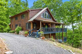 Hot Tub I Mountain View I Game Room I Sleeps 18 - Morganton - 3