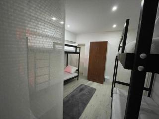 Shesh Hostel - Pristina - 3