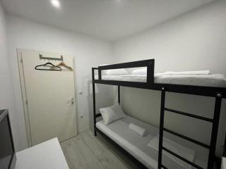 Shesh Hostel - Pristina - 6