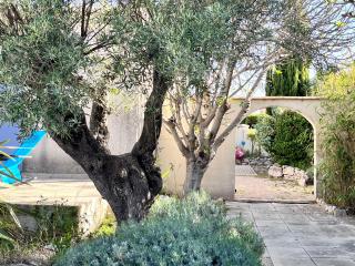Superbe villa avec piscine chauffée à deux pas de la mer, des Calanques et de Cassis - Carnoux - 3