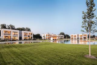 Greenhouse-Sonnengolf - Zsira - 8