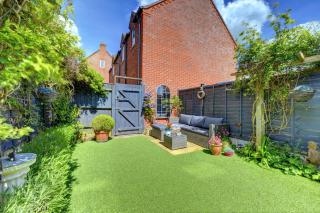 Market House by Spa Town Property - Spacious & Stylish Townhouse with Free Parking Near to Stratford-upon-Avon, Warwick & Solihull - Henley in Arden - 4