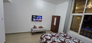 Cozy room with sharing washroom - Abu Dhabi - 8