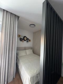 The Apartment 77 - Bijela - 2