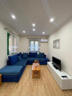 Lori Apartament!! - - 7