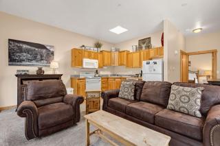 Bugle Pointe A13 by Estes Park Condos - 9