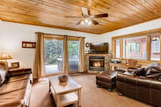 Bugle Pointe B12 by Estes Park Condos - 8