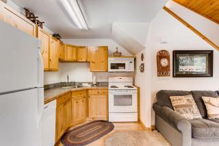 Bugle Pointe B23 by Estes Park Condos - 3