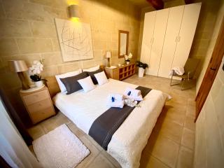 Farmhouse Grazzja with pool - Qala - 5