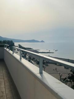 Attico una finestra sulle Isole Eolie - Brolo - 6
