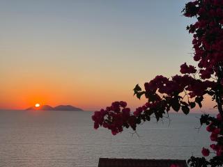 Sunset Vista Guesthouse - 0