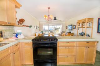 Top Floor Ocean Views! ks d2 - Sullivan Properties - Kahana - 4