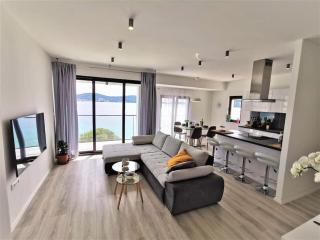 P1 Beachfront one bedroom apartment - Rogoznica - 3