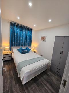 Private One Bedroom Flat in Barnet, London - 8