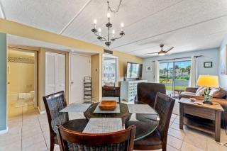 Beachside Retreat-Courtyard Villa-Beachside condo - Saint Augustine Beach - 8