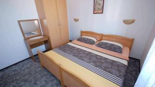 Apartments with parking space Njivice, Krk - 21859 - 3