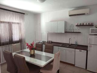 Apartments with a parking space Rogoznica - 23016 - 1
