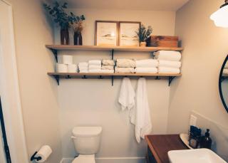 Luxury Mountain Cabin with Views, Hot Tub, Fireplace - 4