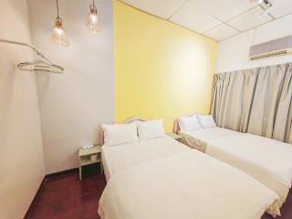 7 Home4Stay Peaceful GurneyTerrace 4BR15pax Shops & Eateries - George Town - 7