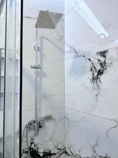 AEM Beachfront Apartments - Golem - 5