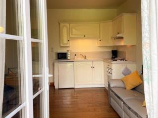 Gîte cosy avec terrasse privative, parking et WiFi - FR-1-491-443 - Saint-Claude-de-Diray - 9